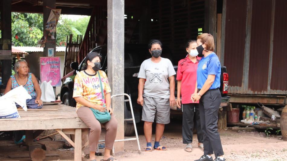 มอบถุงยังชีพแก่ผู้ป่วยติดเชื้อไวรัสโคโรนา 2019 รักษาหายกลับบ้าน (กักตัว 14 วัน) 