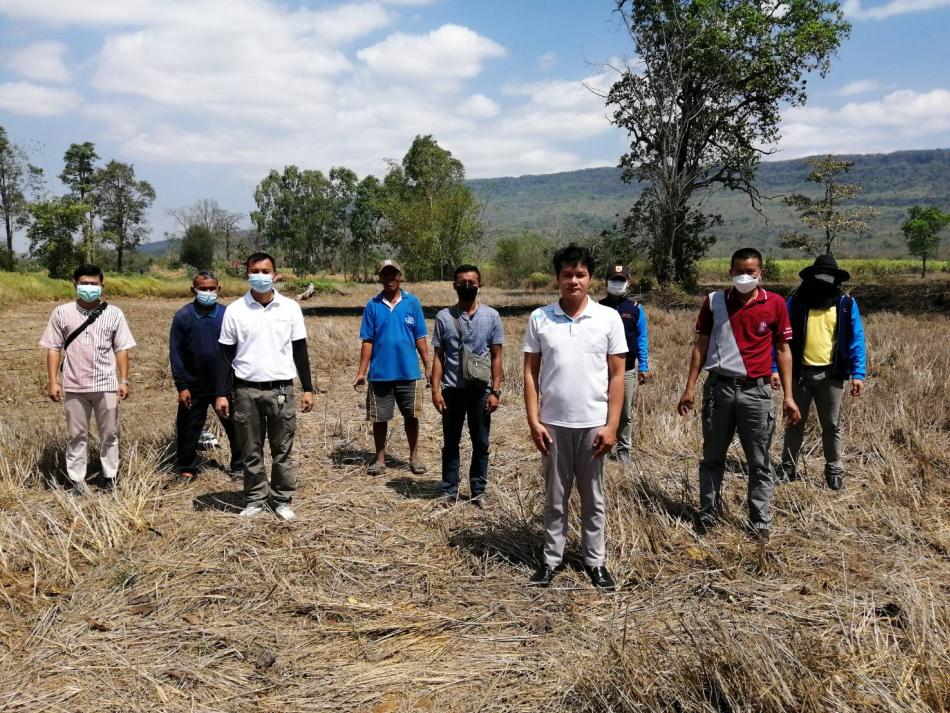 ปฏิบัติการดับไฟไหม้ไร่อ้อยชาวบ้านโนนม่วง