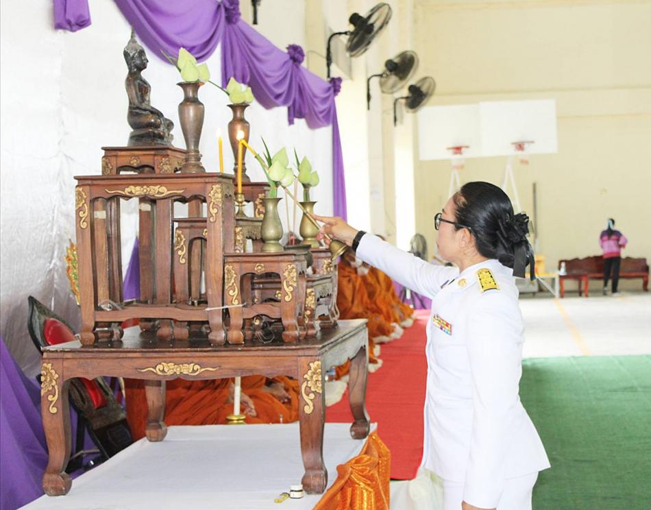 พิธีทำบุญตักบาตรถวายพระราชกุศลสมเด็จพระนางเจ้าสุทิดา พัชรสุธาพิมลลักษณ พระบรมราชินี
