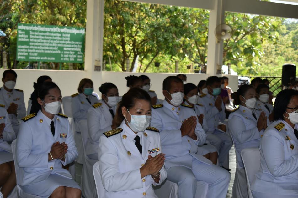 พิธีทำบุญตักบาตรถวายพระราชกุศลเฉลิมพระเกียรติ สมเด็จพระนางเจ้าสุทิดา พัชรสุธาพิมลลักษณ พระบรมราชินี 
